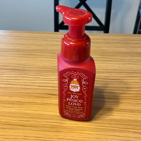 Bath & Body Works Gentle Foaming Hand Soap. Joy, Peace Love. - Picture 2 of 3